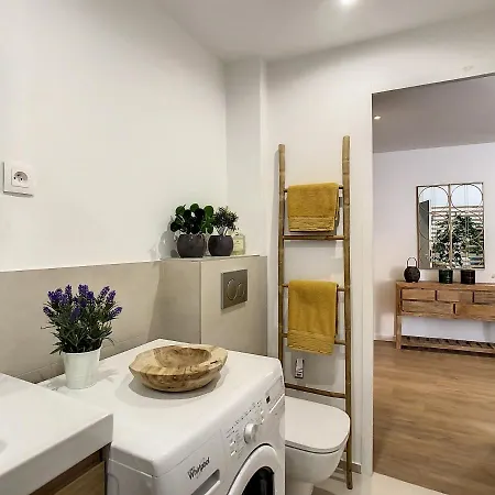 Le Papillon De Saint-Tropez