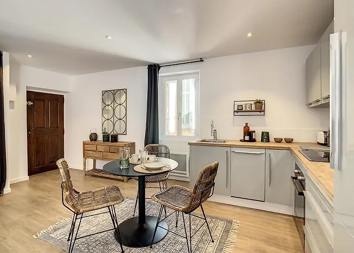 Le Papillon De Daire